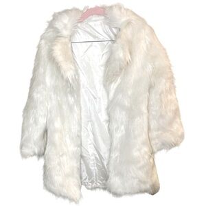 Women’s Off White Shaggy Faux Fur Silk-Lined Teddy Coat Size Medium with Belt
